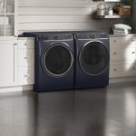 GE 28" / 5.8 ft³ Front Load Washer With Steam- Lifestyle